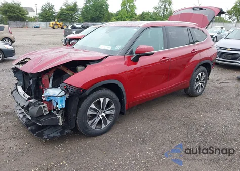 2021 Toyota Highlander Xle из США, поврежденный, VIN 5TDGZRBH3MS526184